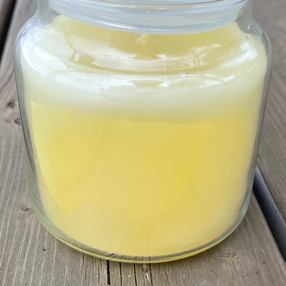 Yankee Candle Midnight Jasmine 411g 14 and 1/2oz Candle - Picture 6 of 12